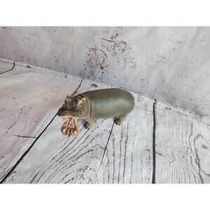 Schleich HIPPO Open Mouth Small Figure 2012 Animal Wildlife Hippopotamus 4in